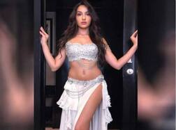 Nora Fatehi એ એવોર્ડ શોમાં Ankita Lokhande અને Ananya Pandey ને શીખવ્યો ડાન્સ