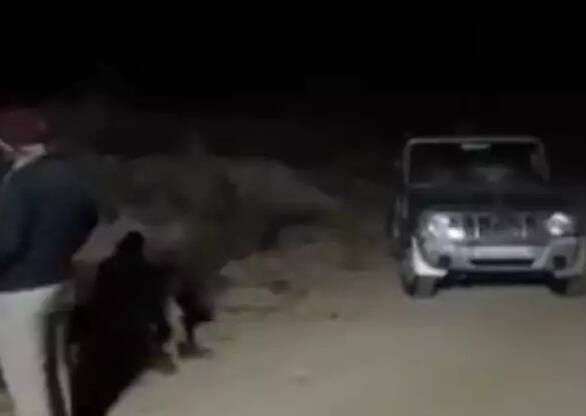 ધમાકા બાદ લોકો પોતાના ઘરોમાંથી બહાર નીકળવા લાગ્યા હતા, અને મોડે સુધી વિસ્તારમાં ડરનો માહોલ પેદા થઇ ગયો હતો.