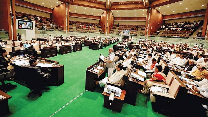 ગુજરાતના કયા સસ્પેન્ડડ ધારાસભ્યનું થયું નિધન? જાણો શું થઈ હતી તકલીફ? Congress suspended MLA Bhupendra Khant died ગુજરાતના કયા સસ્પેન્ડડ ધારાસભ્યનું થયું નિધન? જાણો શું થઈ હતી તકલીફ?