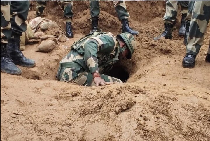 Jammu Pakistan secret tunnel detected by bsf  જમ્મુ કાશ્મીરમાં મળી વધુ એક સુરંગ, હીરાનગર સેક્ટરના પાનસરમાં પાકિસ્તાનની નાપાક હરકત