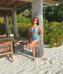 સારા અલી ખાન માલદીવમાં માણી રહી છે વેકેશન, સમુદ્ર કિનારે ગ્લેમરસ અંદાજમાં આવી નજર, જુઓ તસવીરો