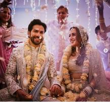 Varun - Natasha First Photo: વરૂણ-નતાશાના લગ્નની પ્રથમ તસવીરો આવી સામે, ક્લિક કરીને જુઓ અહીં