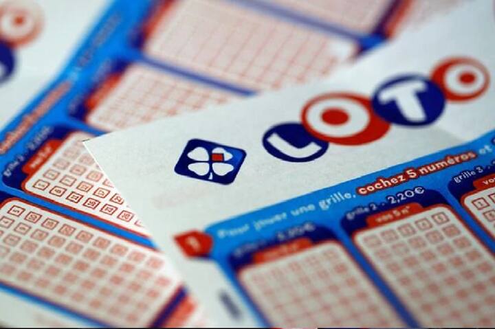 2 સંતાનની માતા ડેંગ પ્રવતુડોમ છેલ્લા 20 વર્ષથી લોટરી ટિકિટ ખરીદતી હતી. આખરે 2 દશક બાદ મહિલાને તેમાં સફળતા મળી. કેનેડાની ઓન્ટિરિયો લોટરી એન્ડ ગેમિંગએ ડેંગે 437 કરોડ જિત્યાની પુષ્ટી કરી છે.