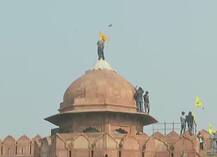 લાલ કિલ્લા પર જ્યાં PM ફરકાવે છે તિરંગો, ત્યાં ખેડૂતોએ ફરકાવ્યો પોતાનો ઝંડો, Photos