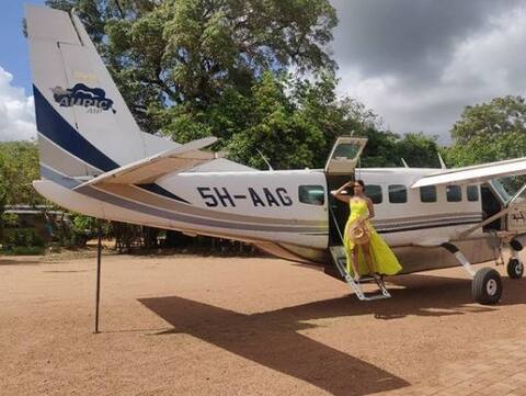 ક્રિકેટર જયદેવ ઉનડકટનાં લગ્નમાં ગુજરાતી ફિલ્મોની કઈ અભિનેત્રી રહી હાજર ? ગ્લેમરસ લૂકમાં ક્રિકેટરો સાથે પડાવ્યા ફોટો ક્રિકેટર જયદેવ ઉનડકટનાં લગ્નમાં ગુજરાતી ફિલ્મોની કઈ અભિનેત્રી રહી હાજર ? ગ્લેમરસ લૂકમાં ક્રિકેટરો સાથે પડાવ્યા ફોટો