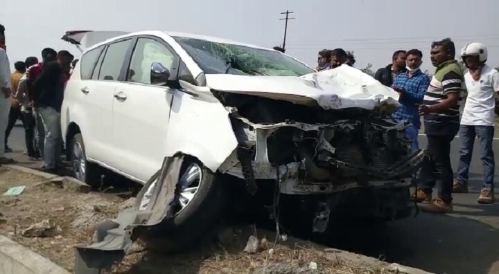 Rajkot : Triple accident near Gondal , woman injured  Rajkot : ગોંડલ પાસે ટ્રિપલ એક્સિડન્ટઃ બે લોકોના ઘટનાસ્થળે જ મોત થતા અરેરાટી, ઉમટ્યા લોકોના ટોળેટોળા