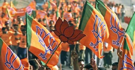 Gujarat Elections : BJP leader may file opposite candidate after party not give ticket in Taluka Panchayat   Kutch ભાજપમાં ભડકોઃ ટિકિટિ ના મળતાં ક્યા દિગ્ગજ નેતાએ ત્રણ તાલુકા પંચાયતોમાં ભાજપ સામે ઉમેદવાર ઉભા રાખવાનું કર્યું એલાન ? 