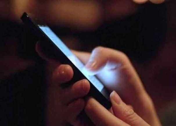 4g mobile internet services being restored in entire jammu kashmir જમ્મુ કાશ્મીરમાં 4G ઇન્ટરનેટ સેવા શરુ કરાઇ, કલમ 370 હટાવ્યા બાદથી બંધ હતી