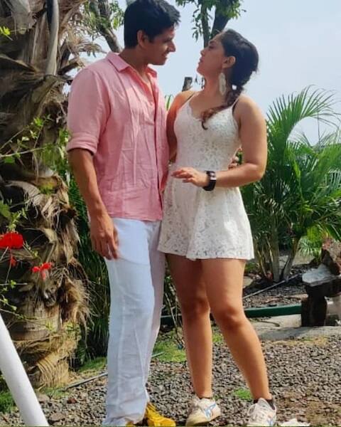 વેલેન્ટાઇન ડે વીકના પ્રોમિસ ડેના અવસરે તેમણે નૂપુર શેખર સામે પ્રેમનો ઇકરાર કરતી તસવીર સોશિયલ મીડિયા પર પોસ્ટ કરી છે.