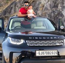 ભારતીય ટીમમાં ડેબ્યૂ કરનારો ગુજરાતી અક્ષર પટેલ જીવે છે આવી વૈભવી લાઈફ સ્ટાઈલ, જુઓ તસવીરો