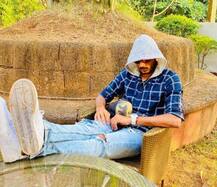 ભારતીય ટીમમાં ડેબ્યૂ કરનારો ગુજરાતી અક્ષર પટેલ જીવે છે આવી વૈભવી લાઈફ સ્ટાઈલ, જુઓ તસવીરો