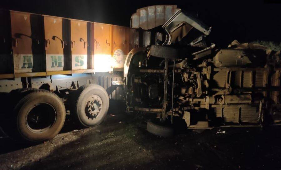 Andhra Pradesh: 13 people killed accident Andhra Pradesh: કુર્નુલમાં બસ-ટ્રકની ટક્કર, 13નાં મોત, 4 ઘાયલ