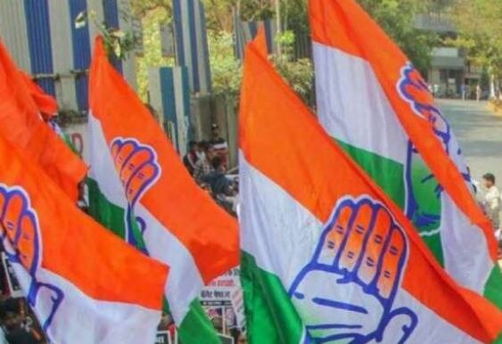 Gujarat Elections 2021 : 4 congress candidate of Padara Palika back form  ગુજરાતની કઈ પાલિકામાં કોંગ્રેસના તમામ 4 ઉમેદવારો એક સાથે ખસી ગયા? જાણો વિગત