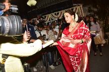 લગ્ન બાદ દુલ્હનના લુકમાં પતિ વૈભવ સાથે સામે આવી દીયા મિર્જા, જુઓ પ્રથમ તસવીર