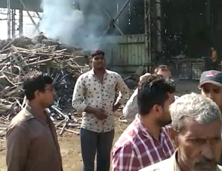 LPG cylinder blast at still factory of Dholka , 7 injured Ahmedabad : ધોળકા રોડ પર ફેક્ટરીમાં સિલિન્ડર ફાટ્યો, 7 લોકો ઘાયલ