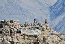 LAC પર ચીની સૈનિકોની પીછેહટ, બંકર્સ અને મિસાઈલ બેસ હટાવ્યા, જુઓ તસવીરો