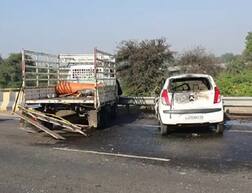 Dahod : દારૂ ભરીને પૂરપાટ જતી કાર પીકઅપ પાછળ ઘૂસી ગઇ, કારમાં આગ ફાટી નીકળતા બે લોકો બળીને રાખ