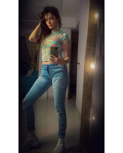 વિકી પહેલા અંકિતા સુશાંત સિંહ રાજપૂત સાથે રિલેશનશીપમાં હતી. 