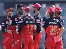 IPL: જે બોલરને 28 કરોડ આપીને પણ લેવાની વિરાટે ફિશિયારી મારેલી તેને કોઈએ ના ખરીદ્યો, જાણો કોણ છે આ ક્રિકેટર ?