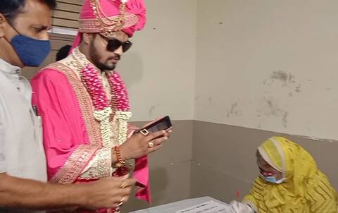 Ahmedabad: અમદાવાદમાં વરરાજા વરઘોડો લઈ પહોંચ્યા મતદાન કરવા, જુઓ તસવીરો