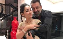 બૉલીવુડના આ પાંચ હીરોએ પોતાનાથી નાની ઉંમરની હીરોઇનો સાથે કર્યા છે લગ્ન, દરેકની લવ સ્ટૉરી રહી હતી ટૉક ઓફ ધ ટાઉન, જુઓ તસવીરો