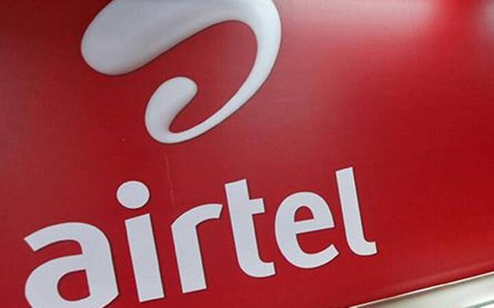 એરટેલના 3GB ડેટા પ્લાન - એરટેલના ડેલી 3GB ડેટા આપવાવાળા બે પ્લાન છે. જેમાં પહેલો પ્લાન 558 રૂપિયાનો છે, આમાં તમને 56 દિવસની વેલિડિટી, કુલ 168GB ડેટા, ડેલી 100 SMS અને કોઇપણ નેટવર્ક પર ફ્રી કૉલિંગની સુવિધા મળે છે. બીજો પ્લાન 398 રૂપિયાનો છે, જેમાં તમને 28 રૂપિયા સુધી ડેલી 3 જીબી ડેટા, 100 SMS અને ફ્રી કૉલિંગ મળશે, બન્ને પ્લાનમાં Airtel Xstream પ્રીમિયમનું ફ્રી સબ્સક્રિપ્શન મળે છે.