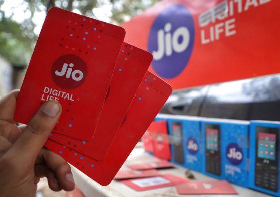 Reliance Jio largest telecom operator company of guajrat Gujaratમાં Jioનો દબદબો, માત્ર 5 વર્ષમાં બની રાજ્યની સૌથી મોટી ટેલીકોમ ઓપરેટર કંપની