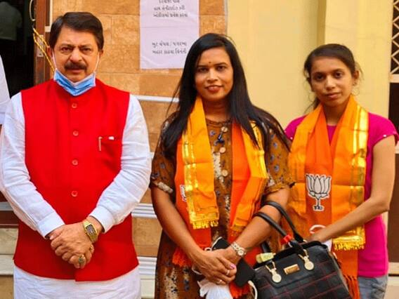 Vadodara: માત્ર 22 વર્ષની ભૂમિકાએ મેળવી શાનદાર જીત, જાણો ક્યા પક્ષની છે ઉમેદવાર અને કોને માને છે આદર્શ ?