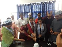 Surat : આમ આદમી પાર્ટીનો સુરતમાં ડંકોઃ 5 વોર્ડમાં ભાજપને પછાડી કબ્જે આખી પેનલો કબ્જે કરી, બે વોર્ડમાં તોડી ભાજપની પેનલ