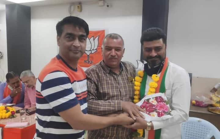 આ વખતની ચૂંટણીમાં ભાજપે ત્રણ ટર્મથી જીતતા કોર્પોરેટરોને કાપીને તેમના સ્થાને નવા ચહેરાઓને તક આપી હતી. જેનો લાભ પણ ચૂંટણીમાં ભાજપને થયો હતો. આ વખતે ભાજપે વિરાટનગર વોર્ડમાંથી ડો. રણજીતસિંહ વાંકને ટિકિટ આપી હતી. કોંગ્રેસ તેમની સામે રણજીતસિંહ બારડને ઉમેદવાર બનાવ્યા હતા. ડો. રણજીતસિંહ વાંકે તેમના હરિફ ઉમેદવારને 4341 મતથી હાર આપીને કેસરિયો લહેરાવ્યો હતો.