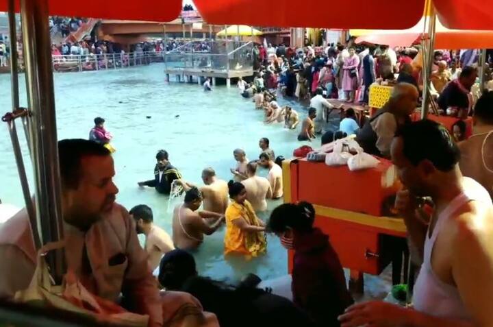 કલ્પવાસ કરનારા તમામ શ્રદ્ધાળુ આજના દિવસે ગંગા મૈયાની પૂજા-અર્ચના કરી સાધુ, સંતો અને બ્રાહ્મણોને ભોજન કરાવે છે. આજના દિવસે ગંગા સ્નાનનું પણ વિશેષ મહત્વ છે.