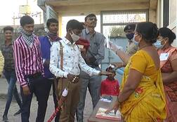 Gujarat Panchayat Election 2021: બોટાદના વરરાજાએ લગ્ન પહેલા મતદાન કરીને શું કરી અપીલ? જાણો વિગત