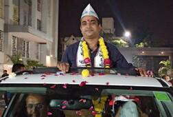 Surat: AAPના કોર્પોરેટરનો સપાટો, ચૂંટણી જીત્યાના 48 કલાકમાં જ રોડ બનાવડાવીને લોકોને કરી દીધા ખુશ....