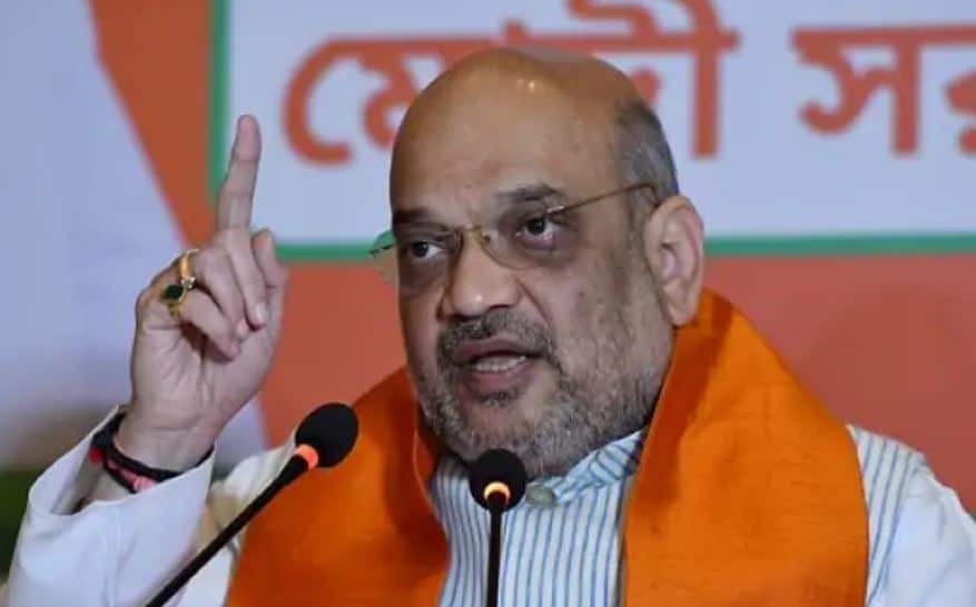Home Minister Amit Shah will take his first dose of covid 19 vaccine details here મોદીએ AIIMS જઈને રસી લીધી, અમિત શાહને રસી આપવા ડોક્ટરોની ટીમ ઘરે જશે, જાણો ક્યા ડોક્ટર્સ શાહને રસી આપશે ?