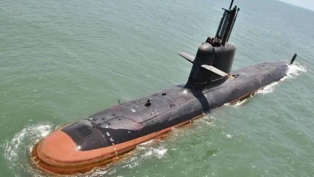 Indian navy to commission the third scorpene class submarine ins karanj પળવારમાં દુશ્મનને ધ્વંસ કરી શકે છે INS કરંજ, 10 માર્ચે ભારતીય નૌસેનામાં થશે સામેલ