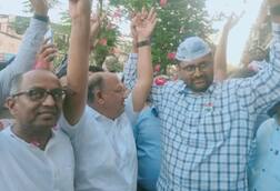 Surat:  આ દિગ્ગજ નેતાએ કૉંગ્રેસમાંથી રાજીનામું આપ્યું, આમ આદમી પાર્ટીમાં જોડાયા