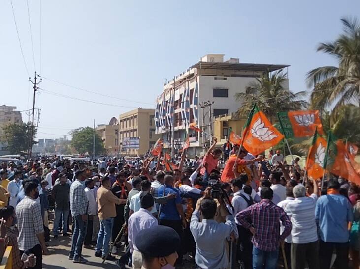 સુરેન્દ્રનગર જિલ્લા પંચાયતની ચૂંટણીમાં ભાજપનો દબદબો,તમામ બેઠક પર કમળ, જાણો કોણ કોણ ચૂંટાયા Gujrat local body election result 2021 સુરેન્દ્રનગર જિલ્લા પંચાયતની ચૂંટણીમાં ભાજપનો દબદબો,તમામ બેઠક પર કમળ, જાણો કોણ કોણ ચૂંટાયા