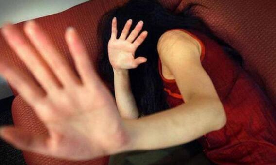 વડોદરાની યુવતી સામે ટ્રેનમાં જ નગ્ન થઈ ગયો યુવકે કરી ગંદી હરકત, યુવતીએ સીધી કોને કરી ફરિયાદ ?