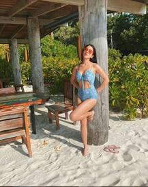 ઓરેન્જ બિકીનીમાં સારા અલી ખાને બાતવ્યો જલવો, હૉટનેસ જોઇને ફેન્સ પણ થયા ક્રેઝી, જુઓ તસવીરો......