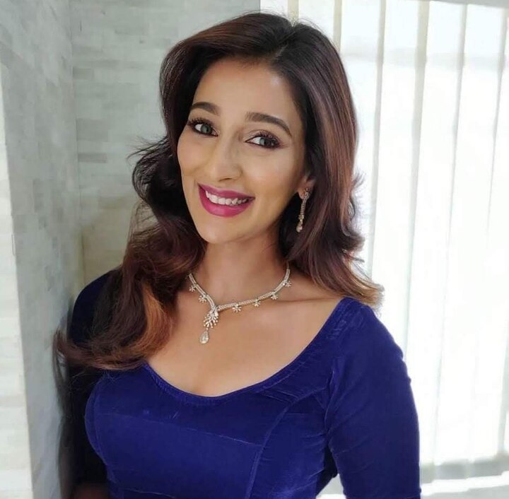 સયંતિકા બેનર્જી - બાંકુરા (એક્ટ્રેસ)