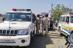 Rajkot : કુવાડવા હાઈ-વે પર યુવકની પથ્થરના ઘા મારીને હત્યા, પોલીસે ઘટનાસ્થળે પહોંચી હાથ ધરી તપાસ