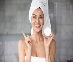 Summer Skin Care Tips: ગરમીની સિઝનમાં આ રીતે કરો સ્કિન કેર, જાણો કારગર અલગ અલગ ટિપ્સ
