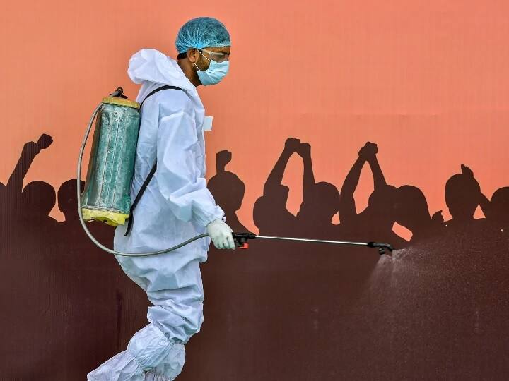 india coronavirus cases and death updates 7 march 2021 Coronavirus: દેશમાં કોરોના સંક્રમણ ફરી વધ્યું, સતત બીજા દિવસે 18 હજારથી વધુ નવા કેસ નોંધાયા