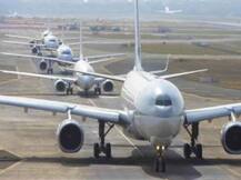 सीएम केजरीवाल के फैसले से असमंजस...उड्डयन मंत्रालय ने कहा दिल्ली में जारी रहेंगी घरेलू उड़ानें