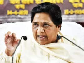 बैन खत्म होते ही आक्रमक तेवर में दिखीं मायावती, चुनाव आयोग पर साधा निशाना बैन खत्म होते ही आक्रमक तेवर में दिखीं मायावती, चुनाव आयोग पर साधा निशाना