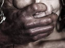 प्रयागराज में मासूम के साथ दुष्कर्म, चीख-पुकार के बाद परिजनों ने बच्ची को छुड़ाया