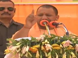 बुआ-बबुआ की रिश्तेदारी से शिवपाल यादव भी परेशान : योगी आदित्यनाथ बुआ-बबुआ की रिश्तेदारी से शिवपाल यादव भी परेशान : योगी आदित्यनाथ