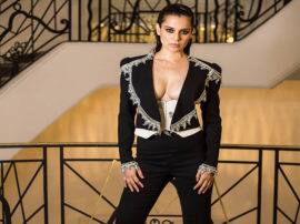 बॉलीवुड की 'क्वीन' कंगना रनौत रीयल लाइफ में भी है झांसी की रानी बॉलीवुड की 'क्वीन' कंगना रनौत रीयल लाइफ में भी है झांसी की रानी