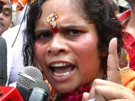 अलीगढ़ में मासूम बच्ची की हत्या, साध्वी प्राची बोलीं- दोषियों को सड़क पर जला दो अलीगढ़ में मासूम बच्ची की हत्या, साध्वी प्राची बोलीं- दोषियों को सड़क पर जला दो