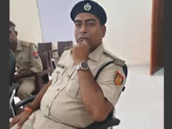 नीली बत्ती वाली कार में घूमकर पुलिसवालों पर रौब झाड़ता था फर्जी IPS, ऐसे धरा गया